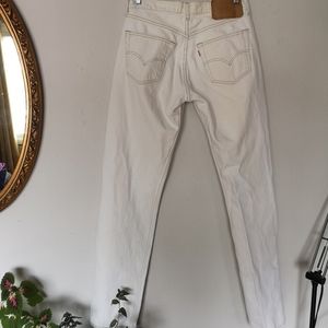 VTG white levis 501 high waisted